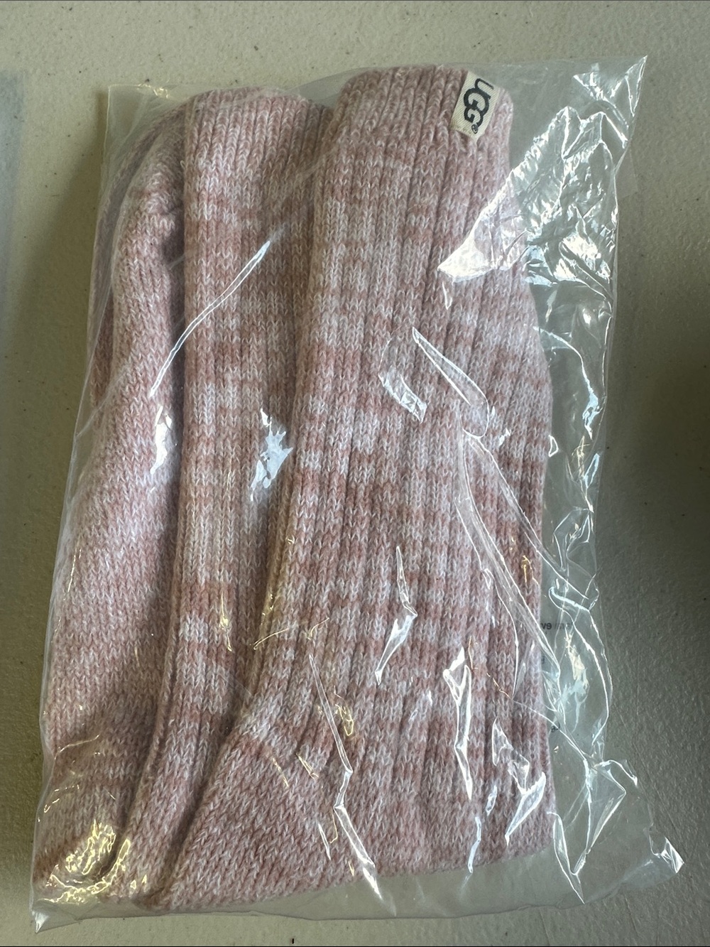 Women’s UGG Soft Knit Pink Crew Socks G002